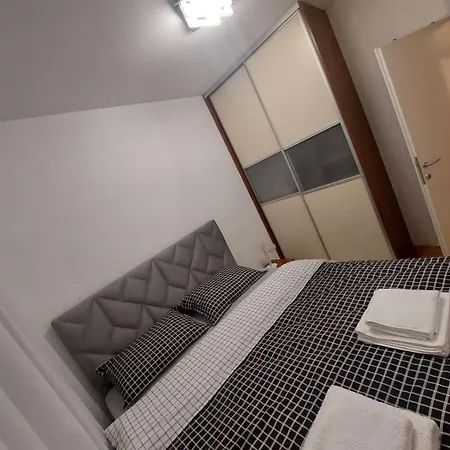 Venecija Apartment